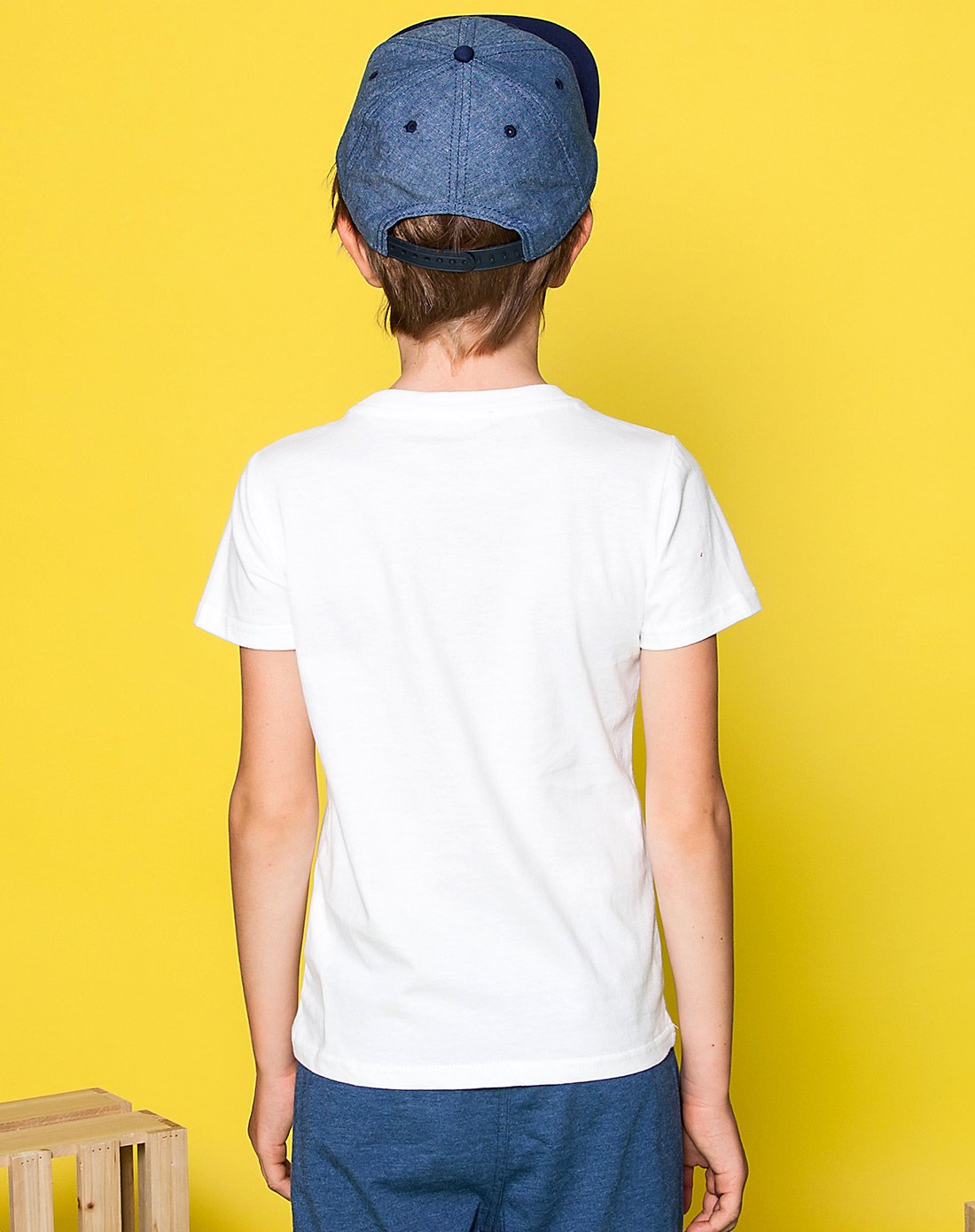 男童时尚短袖圆领衫白