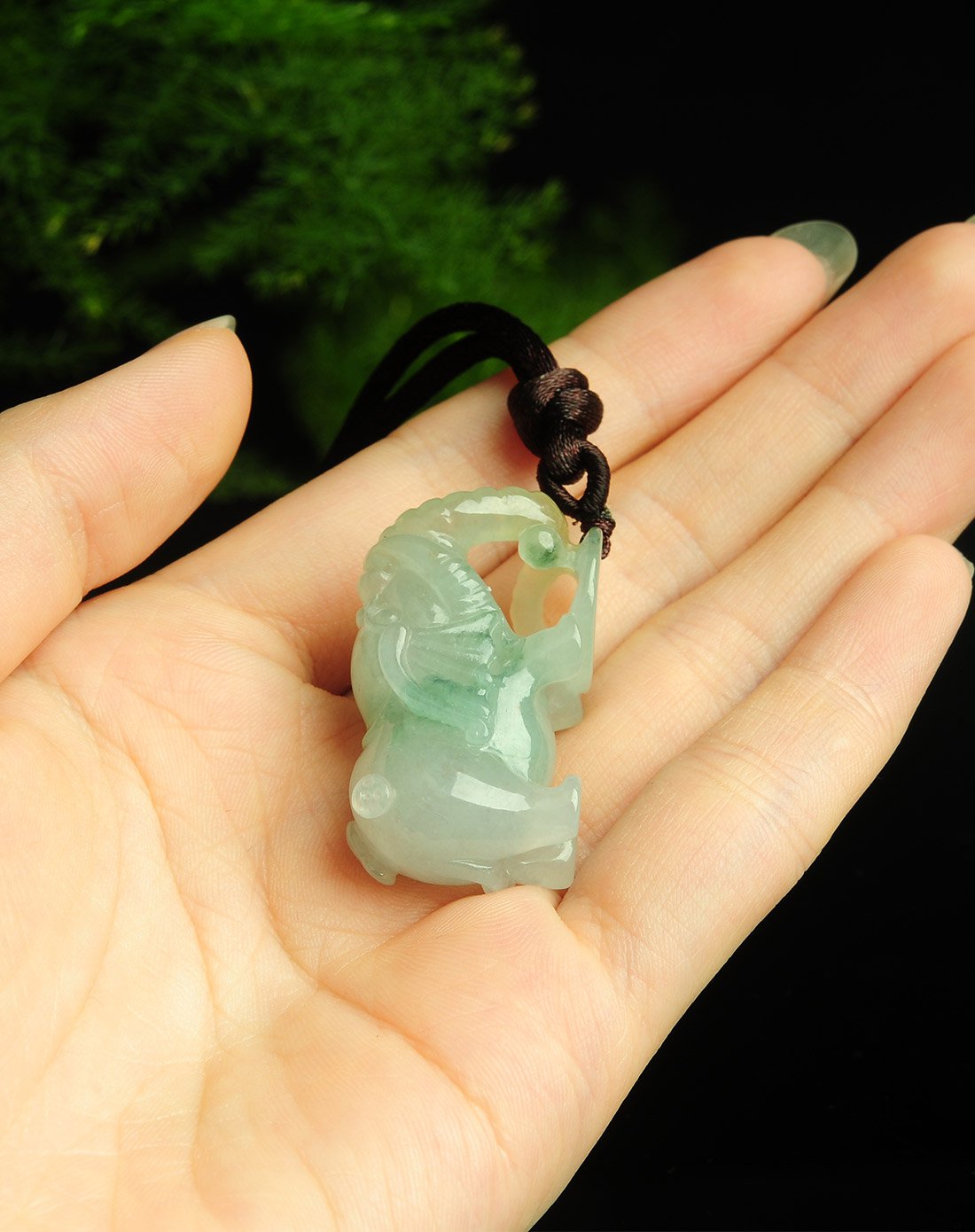 亿珍阁 a货冰糯种大象翡翠吊坠附证书