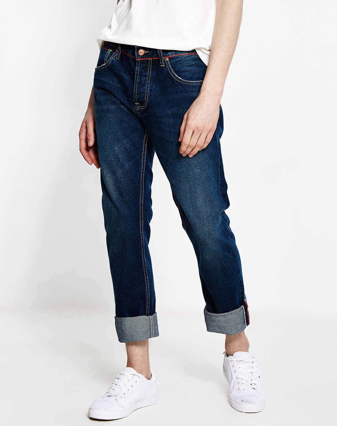 丹宁直筒牛仔裤蓝色