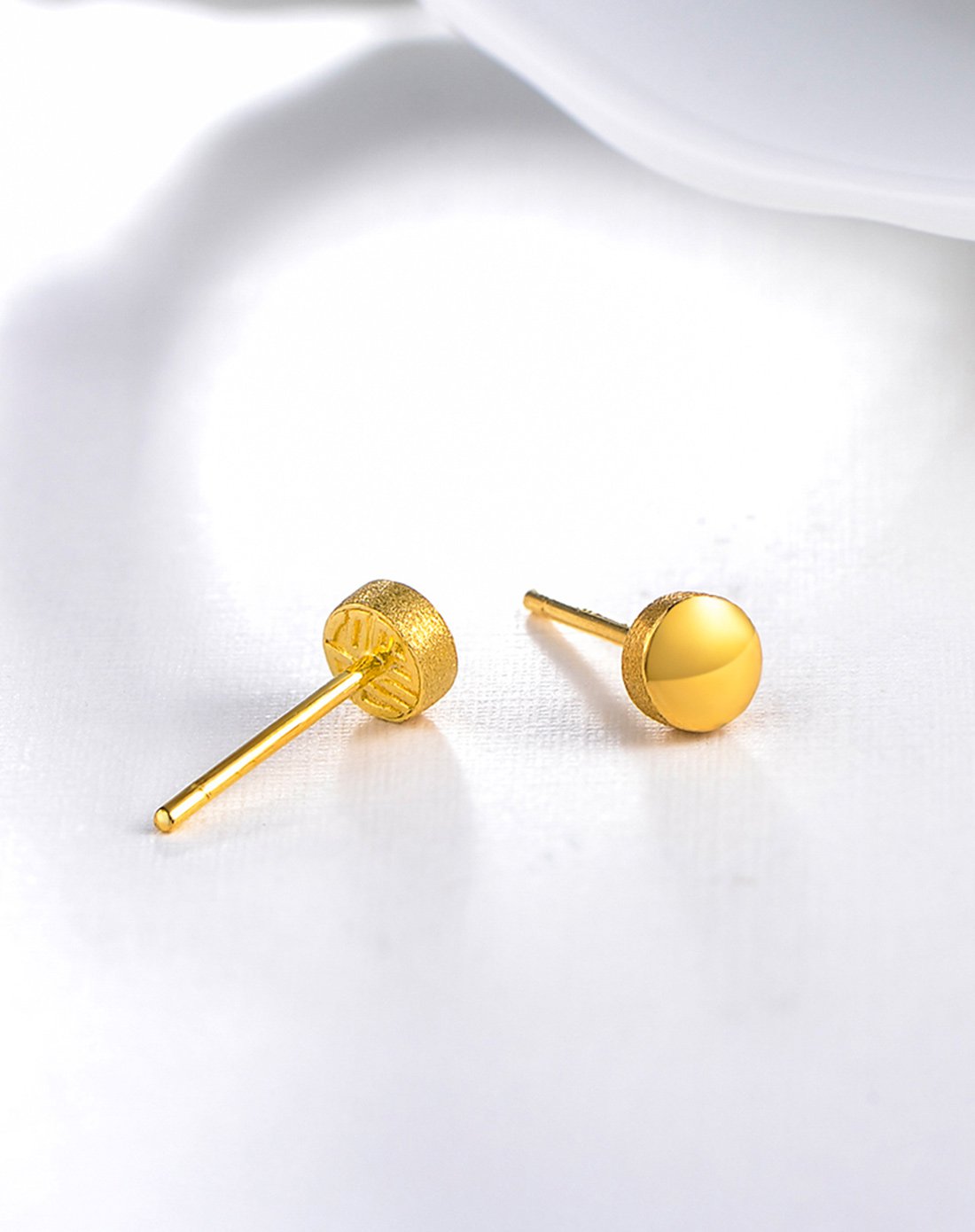 国际金价续创新高金饰克价升至1459元