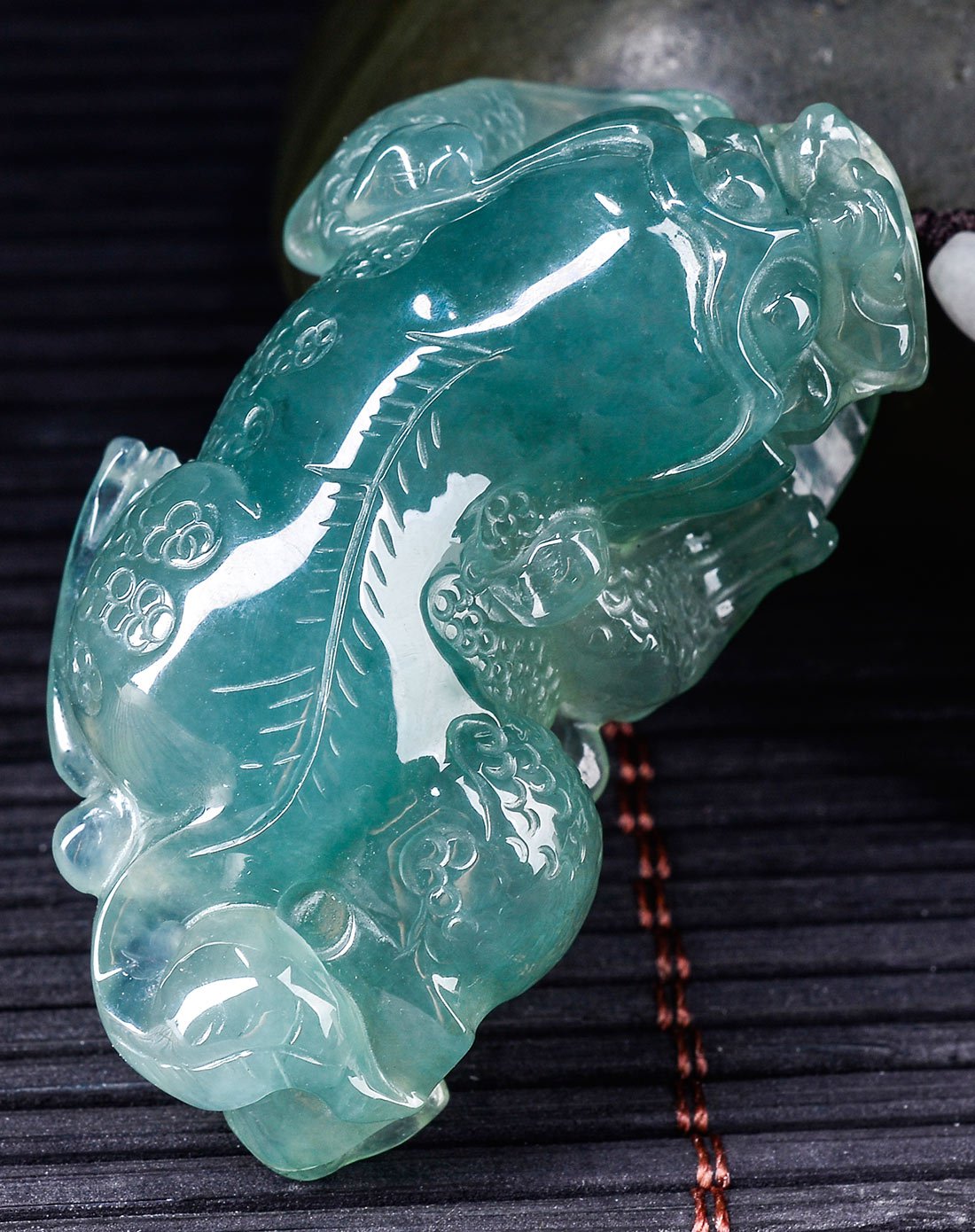 亿珍阁 水润a货油青冰糯种金钱貔貅翡翠吊坠附证书