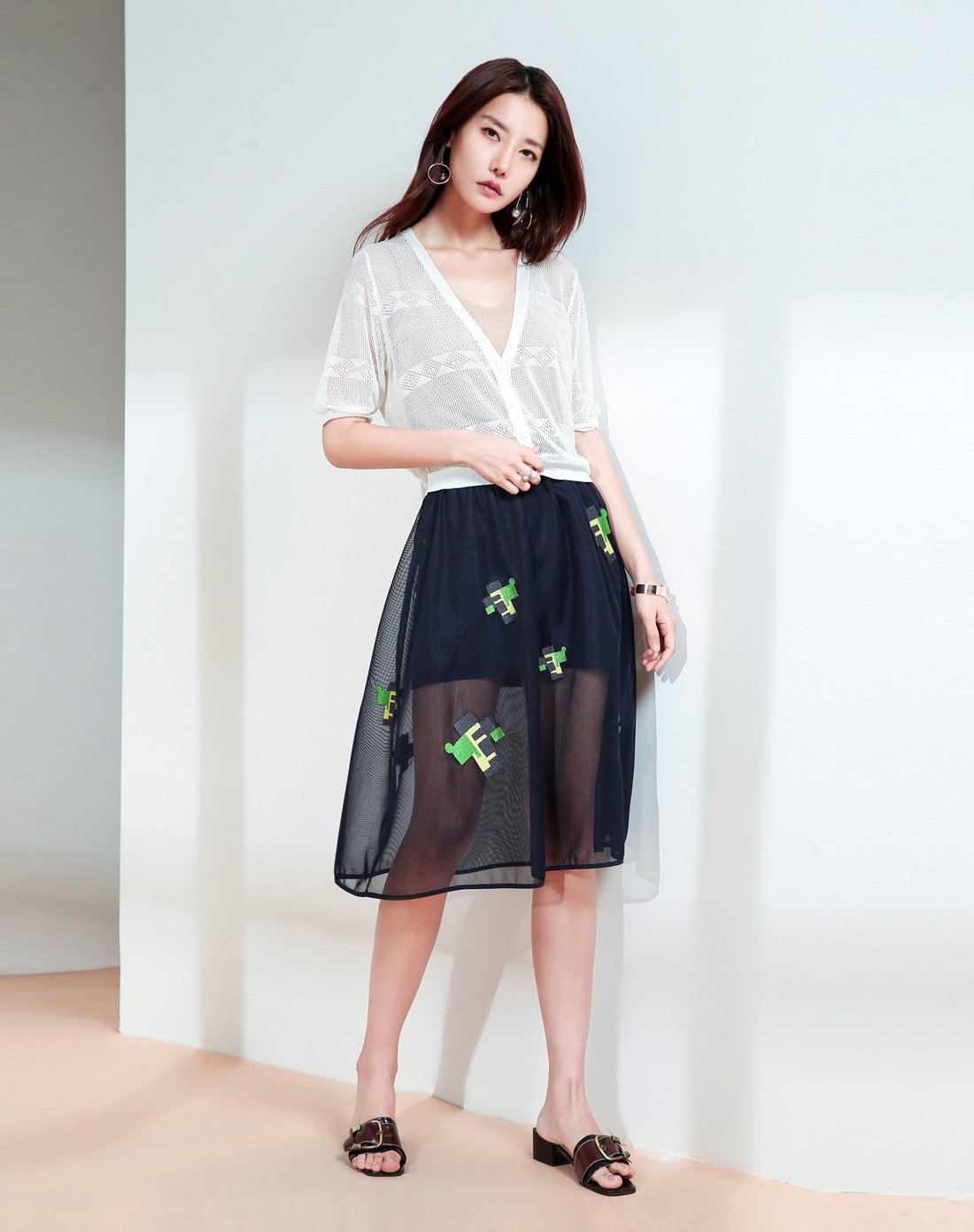 卓雅玛设计师女装定制专场性感奢华手工刺绣半截裙深蓝色sxhq78062