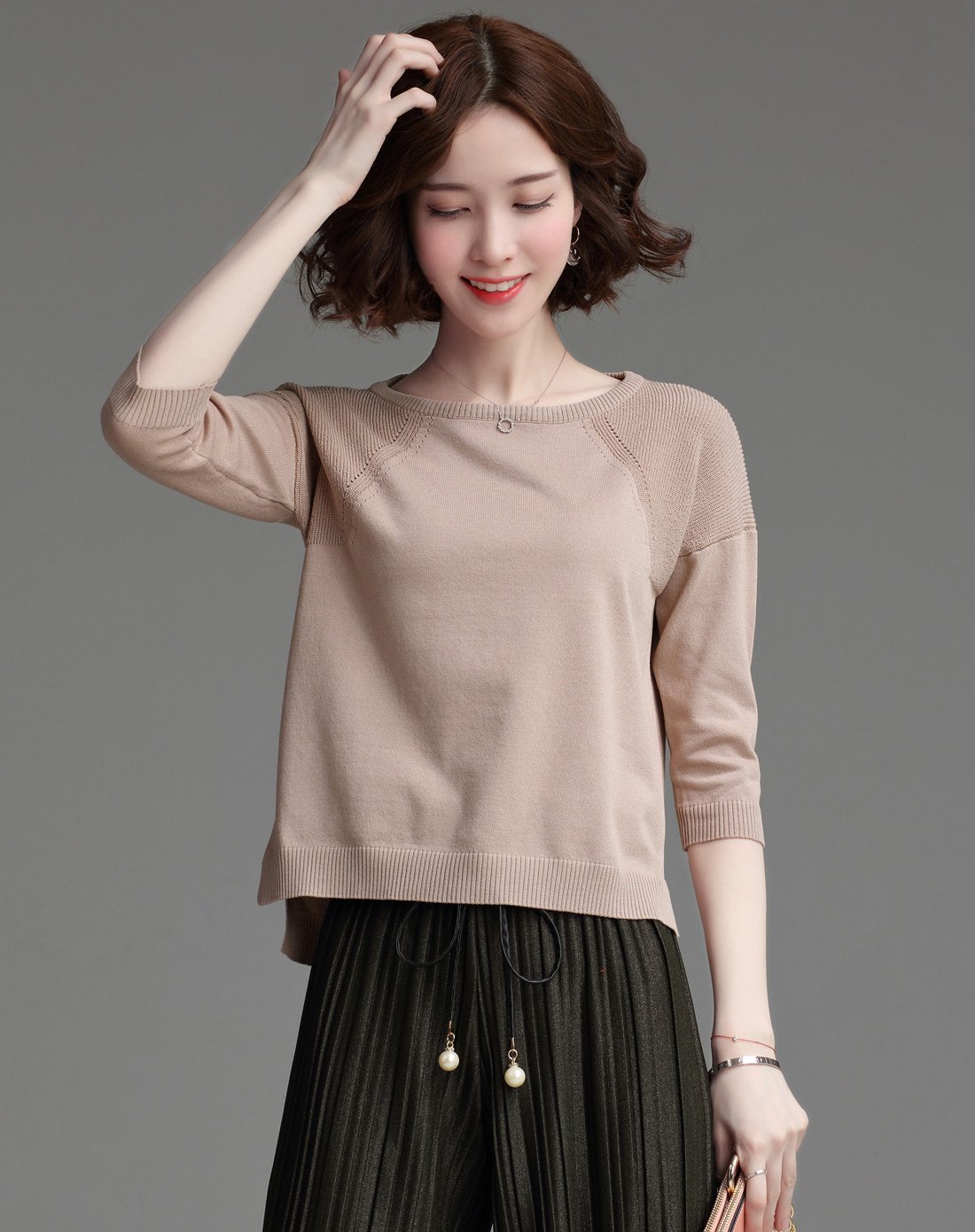 女七分袖落肩短款针织衫