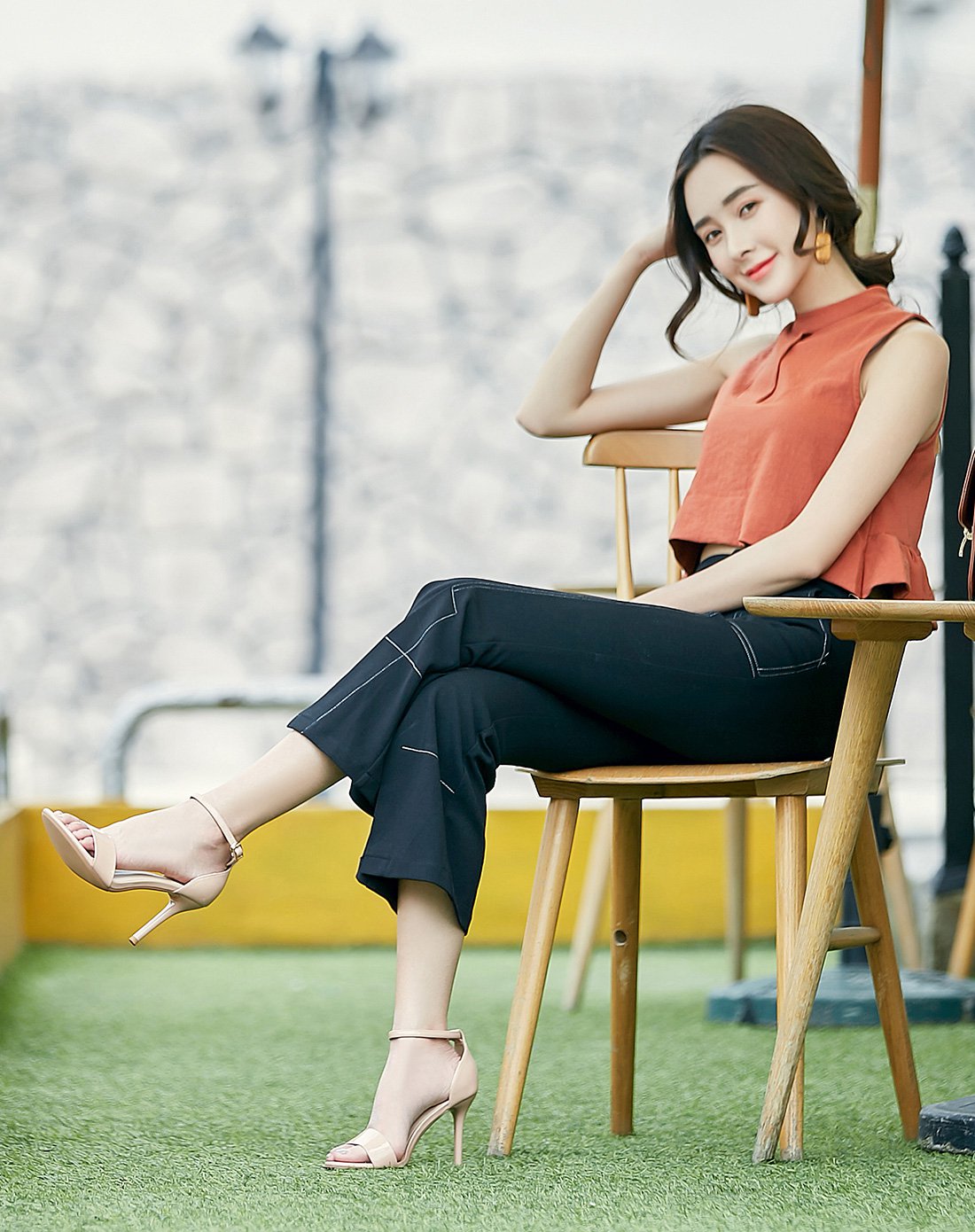 2017新品专柜同款优雅露趾一字扣细高跟凉鞋粉色