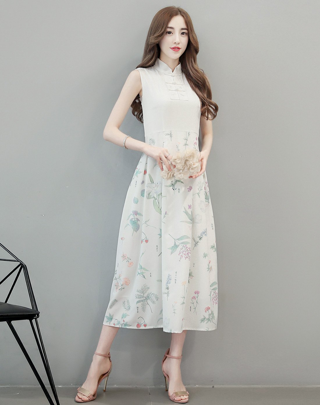 复古中国风立领无袖修身中长款连衣裙白色