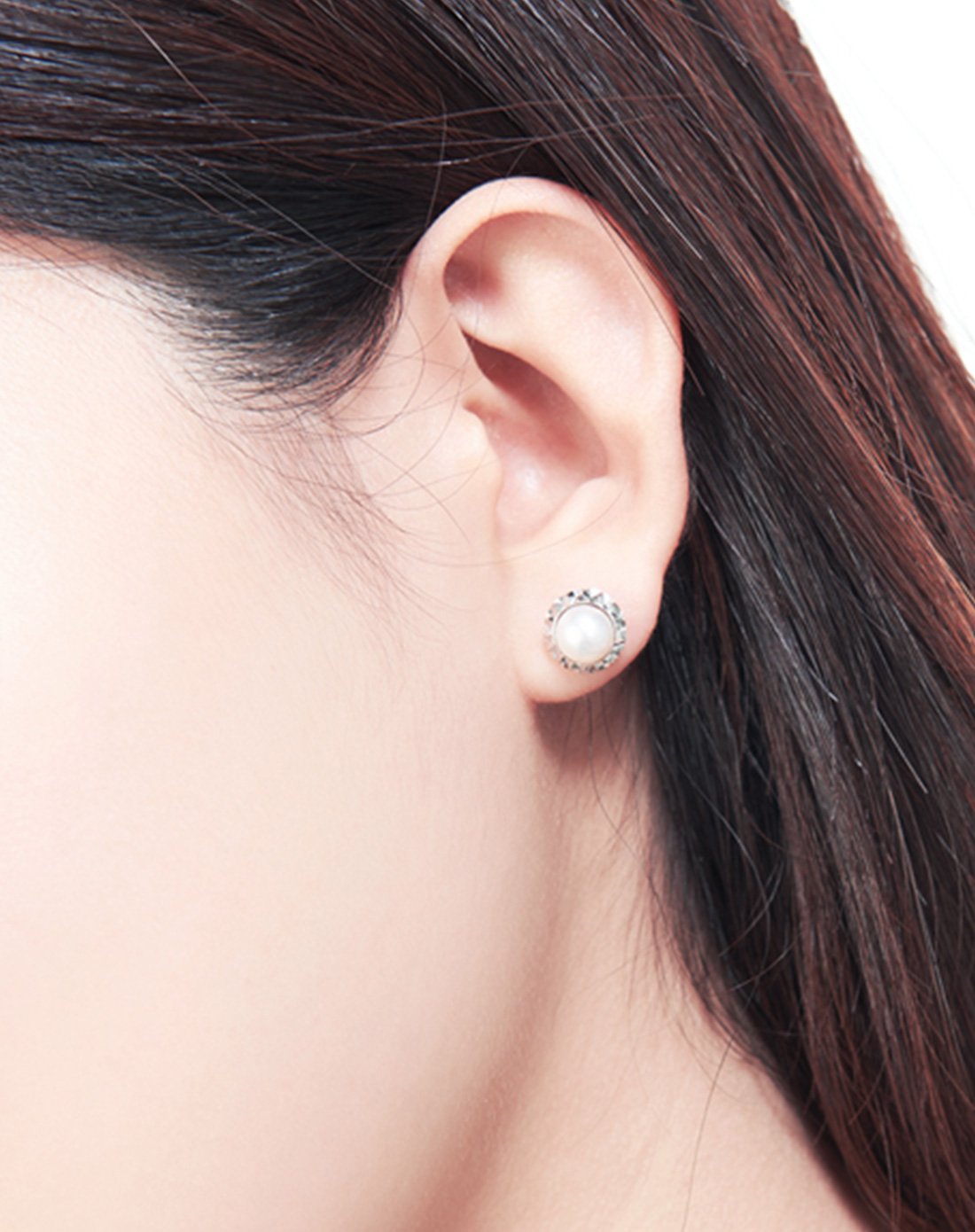 周大福 简约时尚925银珍珠耳钉(定价)