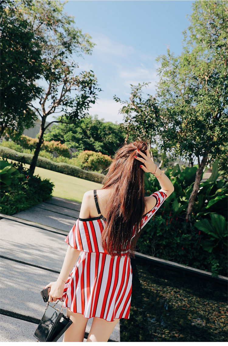 新款保守显瘦舒适聚拢 连体泳衣温泉泳衣女款女士泳衣