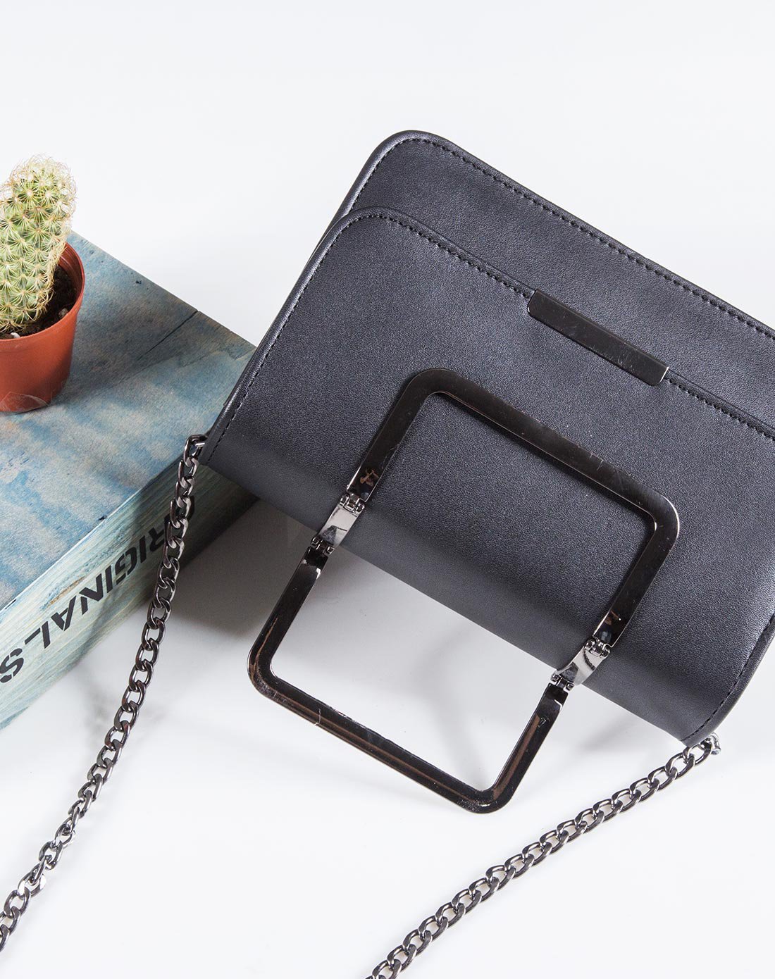 时尚金属手提百搭链条斜挎包