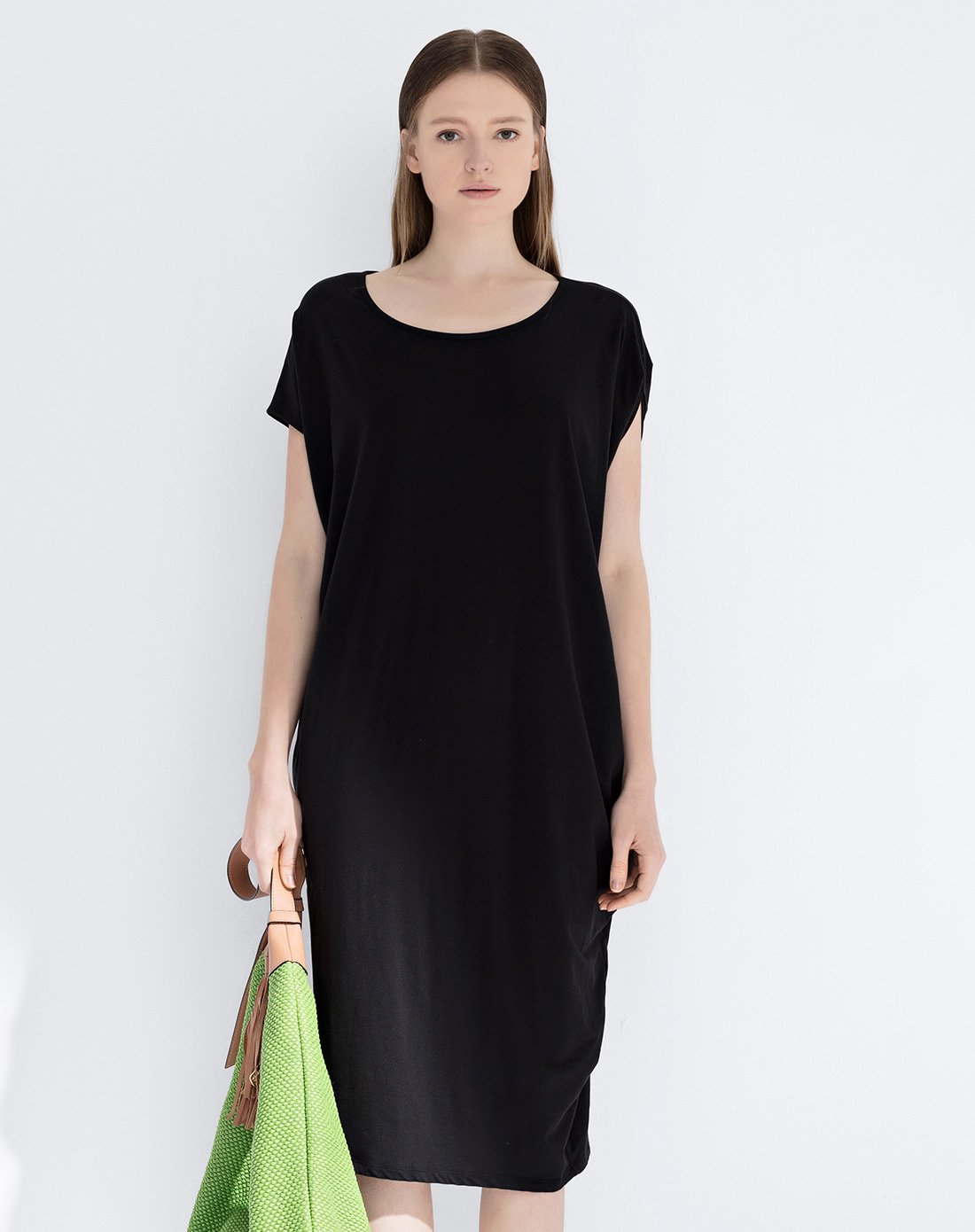 marisfrolg/玛丝菲尔 棉质黑色圆领茧型连衣裙