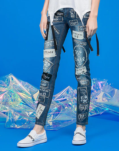 不规则涂鸦休闲牛仔裤