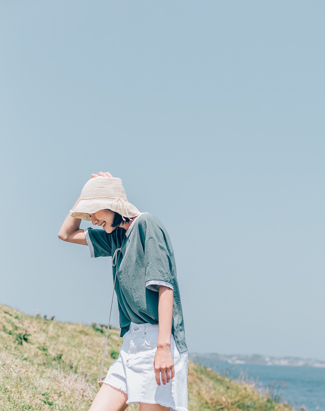 云上生活夏季简约文艺圆领纯色套头无弹韩版t恤