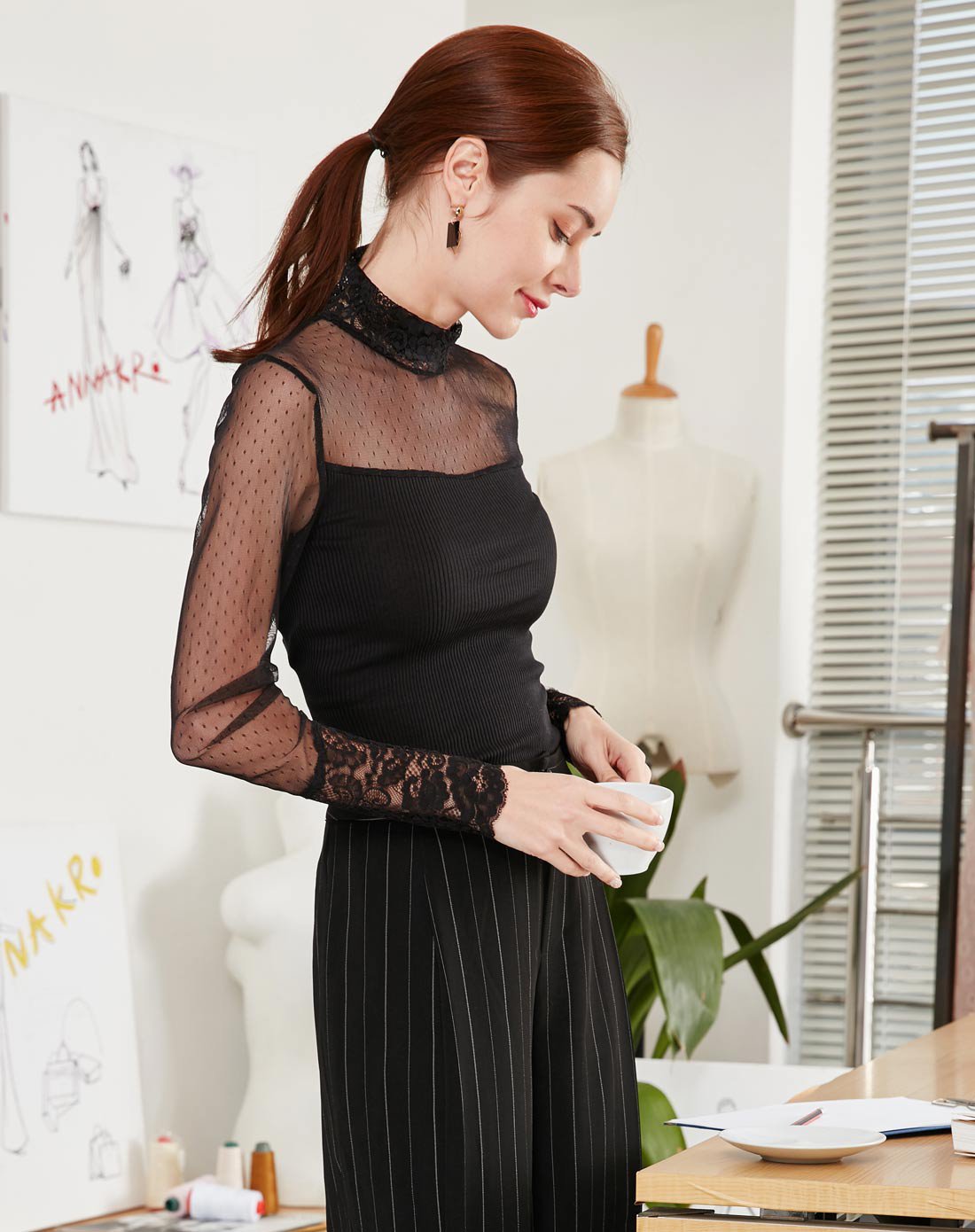 蕾丝镂空袖口性感薄纱透视上衣打底衫女