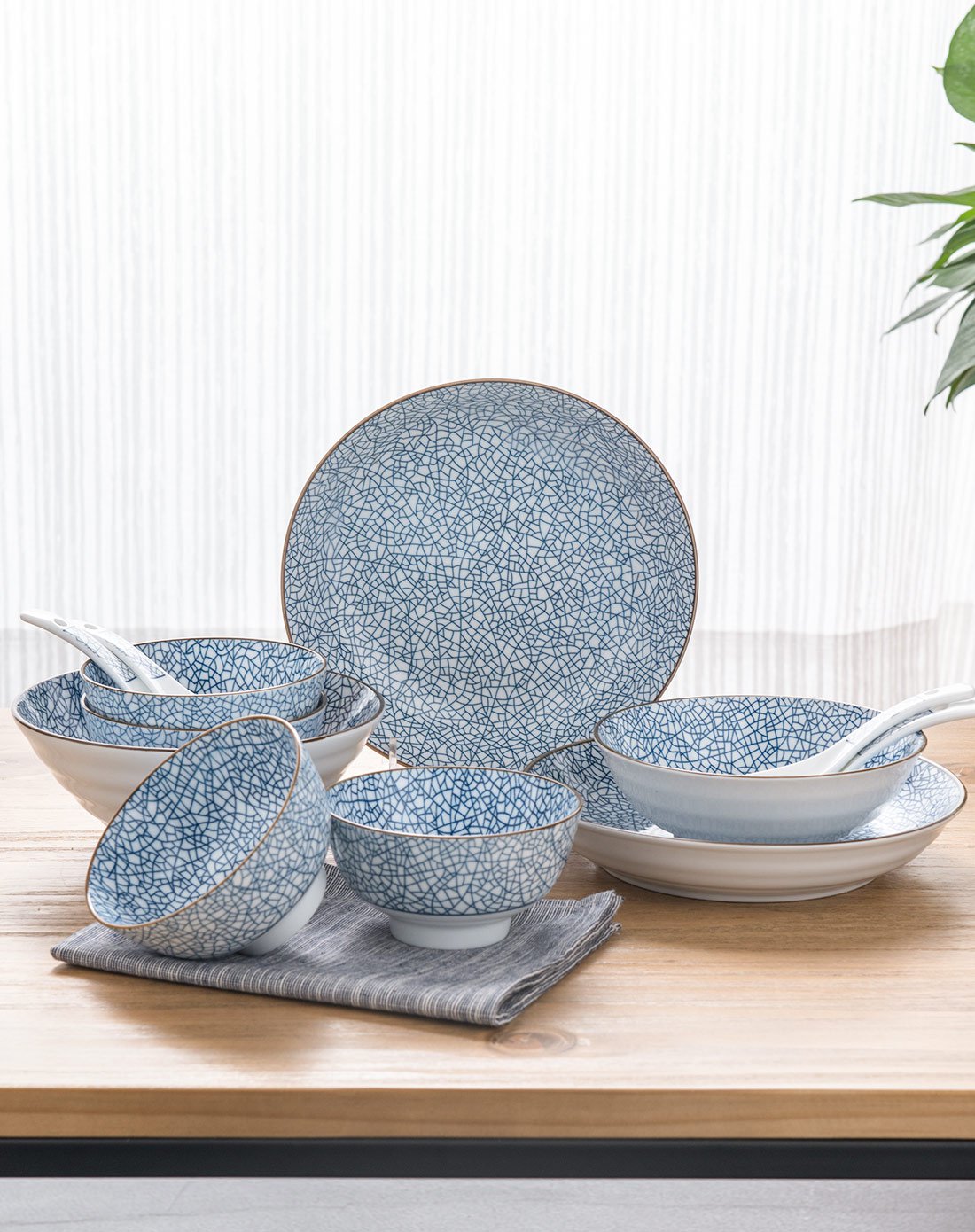 ijarl 创意结婚送礼日式仿冰裂纹餐具套装陶瓷饭碗碟盘子勺筷 蓝印 12