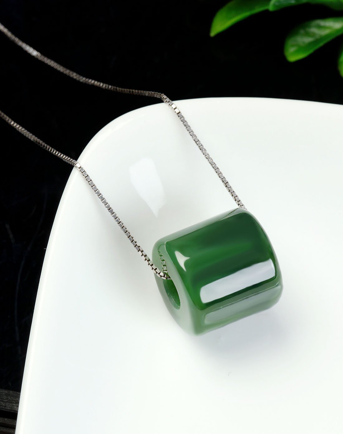 aznavour 天然和田碧玉路路通玉吊坠菠菜绿转运珠玉挂件