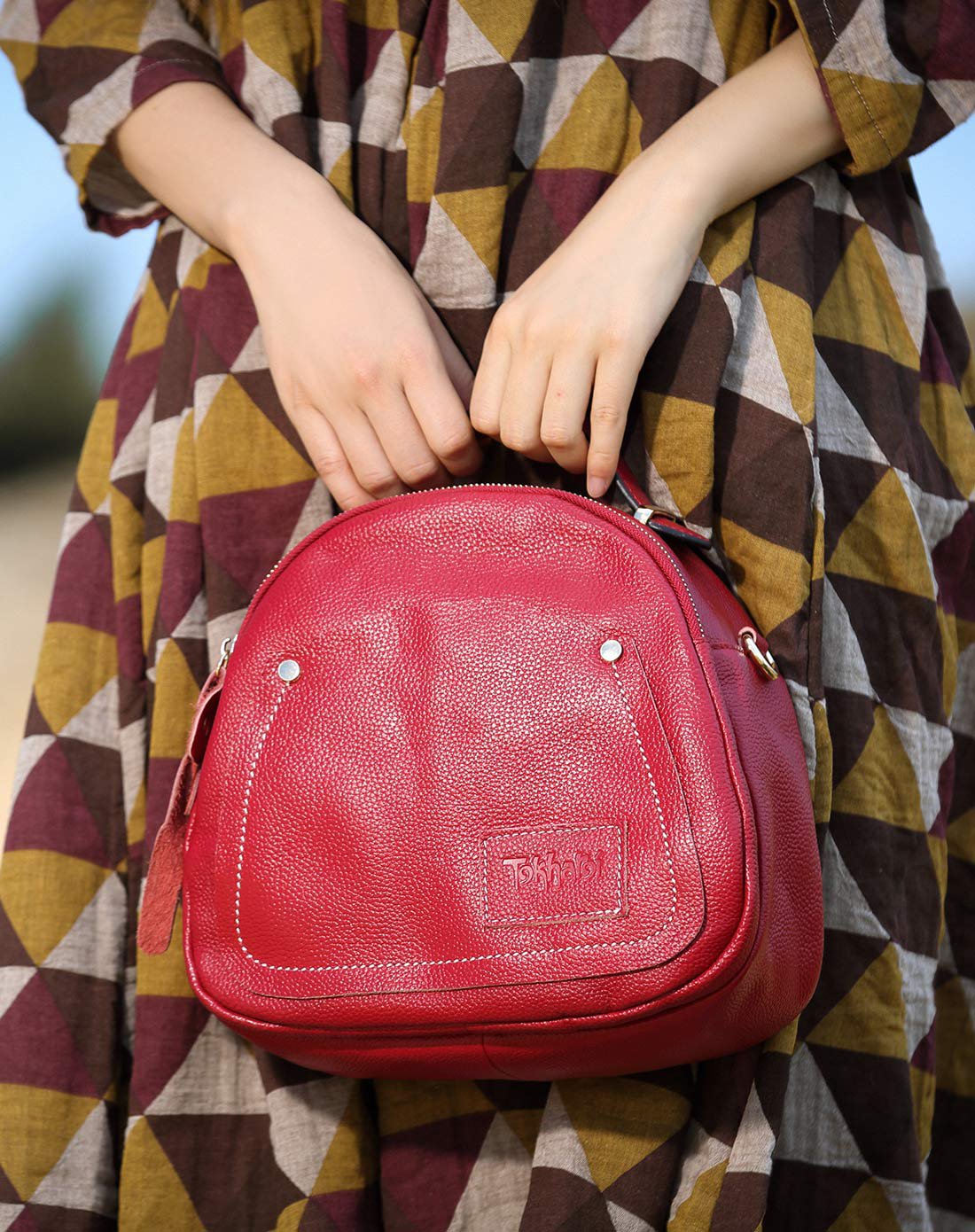 吐火罗爆款个性斜跨简约苹果包