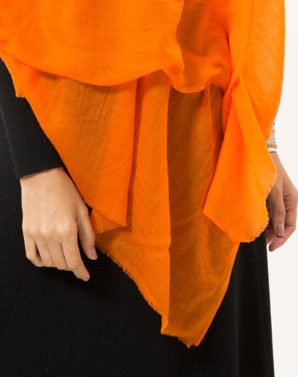 春夏薄款空调巾防晒巾时尚简约经典长巾防沙防晒长巾轻奢超大空调披肩