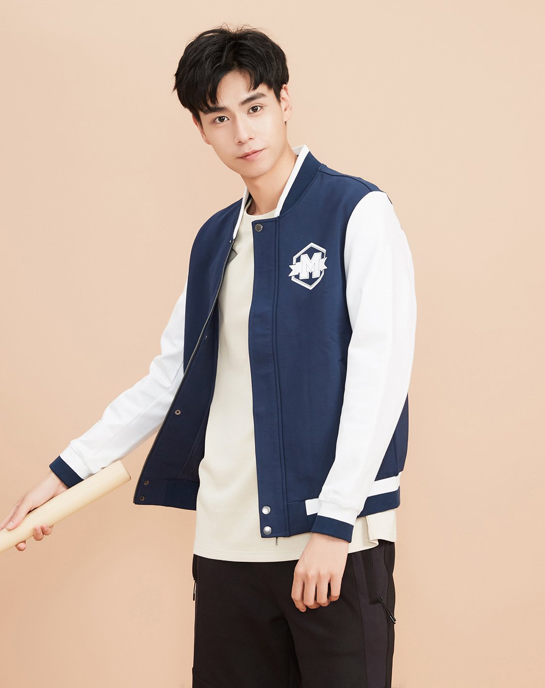 美特斯邦威男装棒球针织开衫