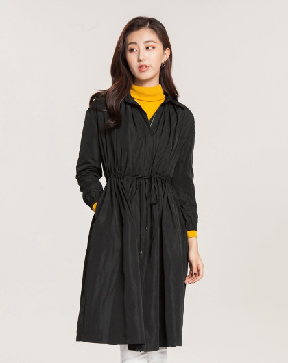 逸阳2017秋新品韩版松紧腰修身长袖翻领风衣