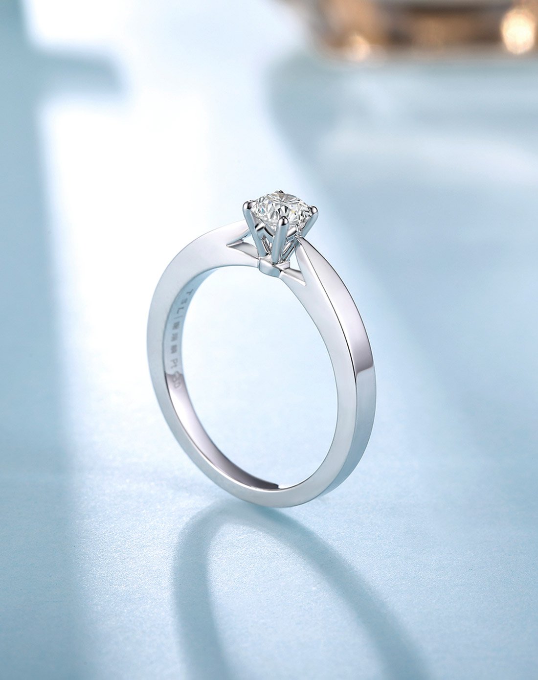 谢瑞麟铂金pt950钻石戒指