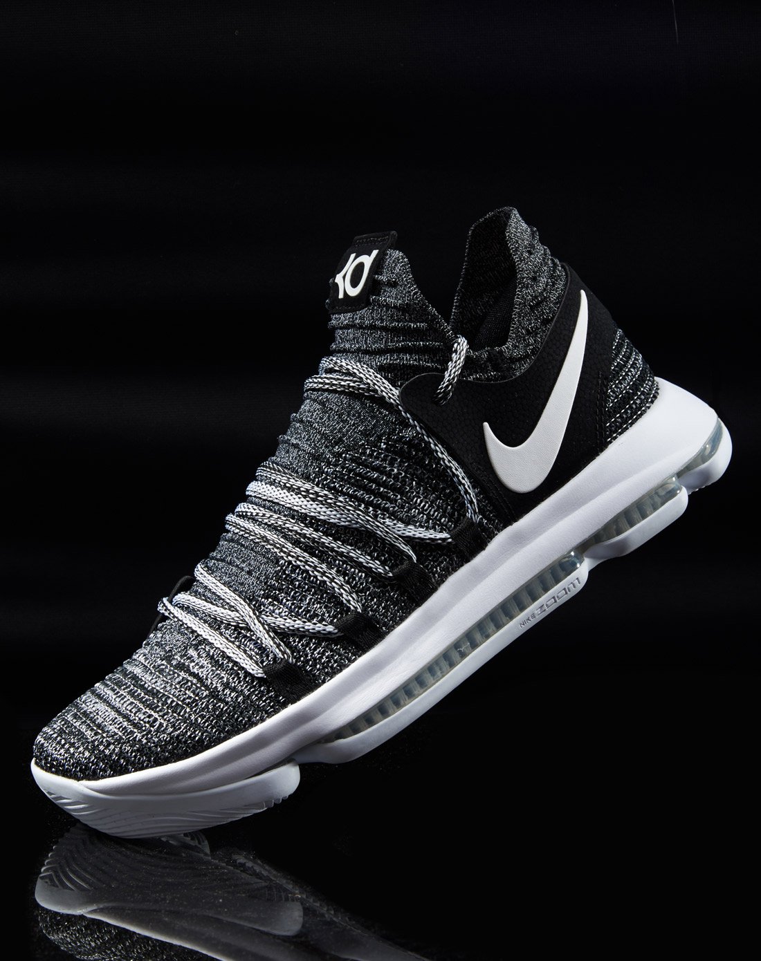 kd10 男款黑白篮球鞋 篮球系列