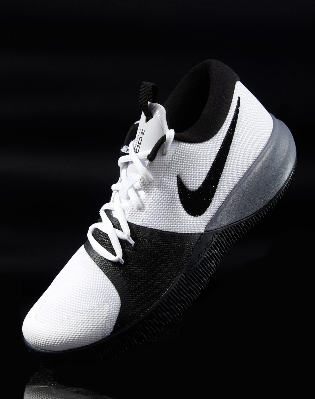 耐克nike zoom 男款黑白篮球鞋 篮球系列