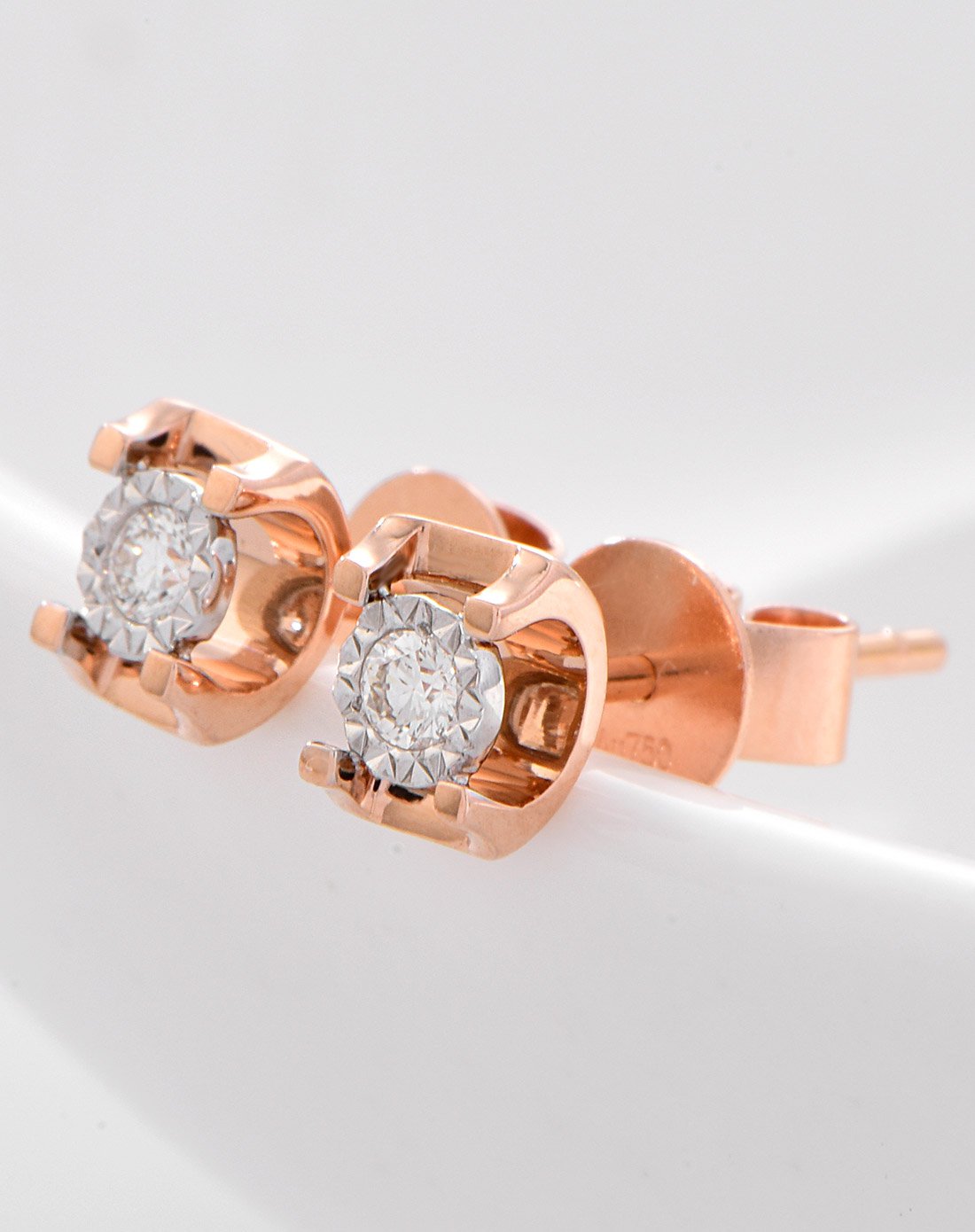 赛菲尔 轻语18k金钻石耳饰耳钉