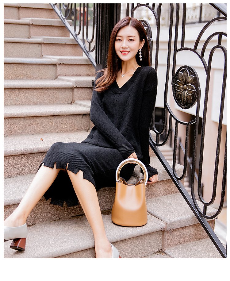 2017新品秋冬时尚休闲女士v领针织上衣 包臀裙两件套