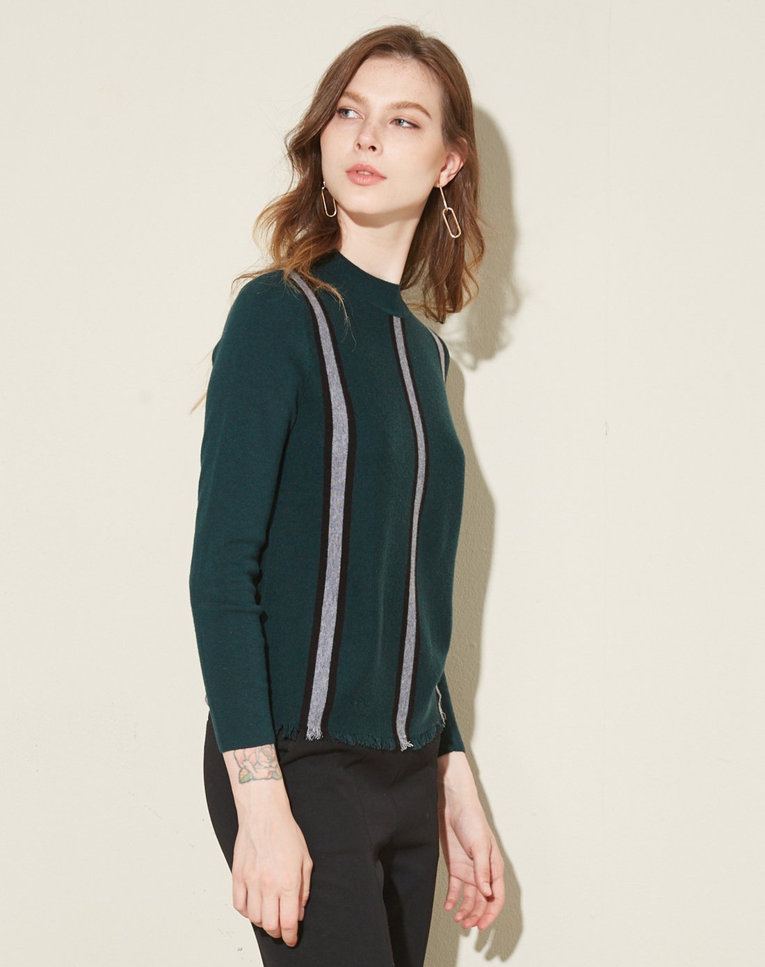 juzui/玖姿冬装新款竖条纹通勤套头圆领修身百搭女式毛衫女