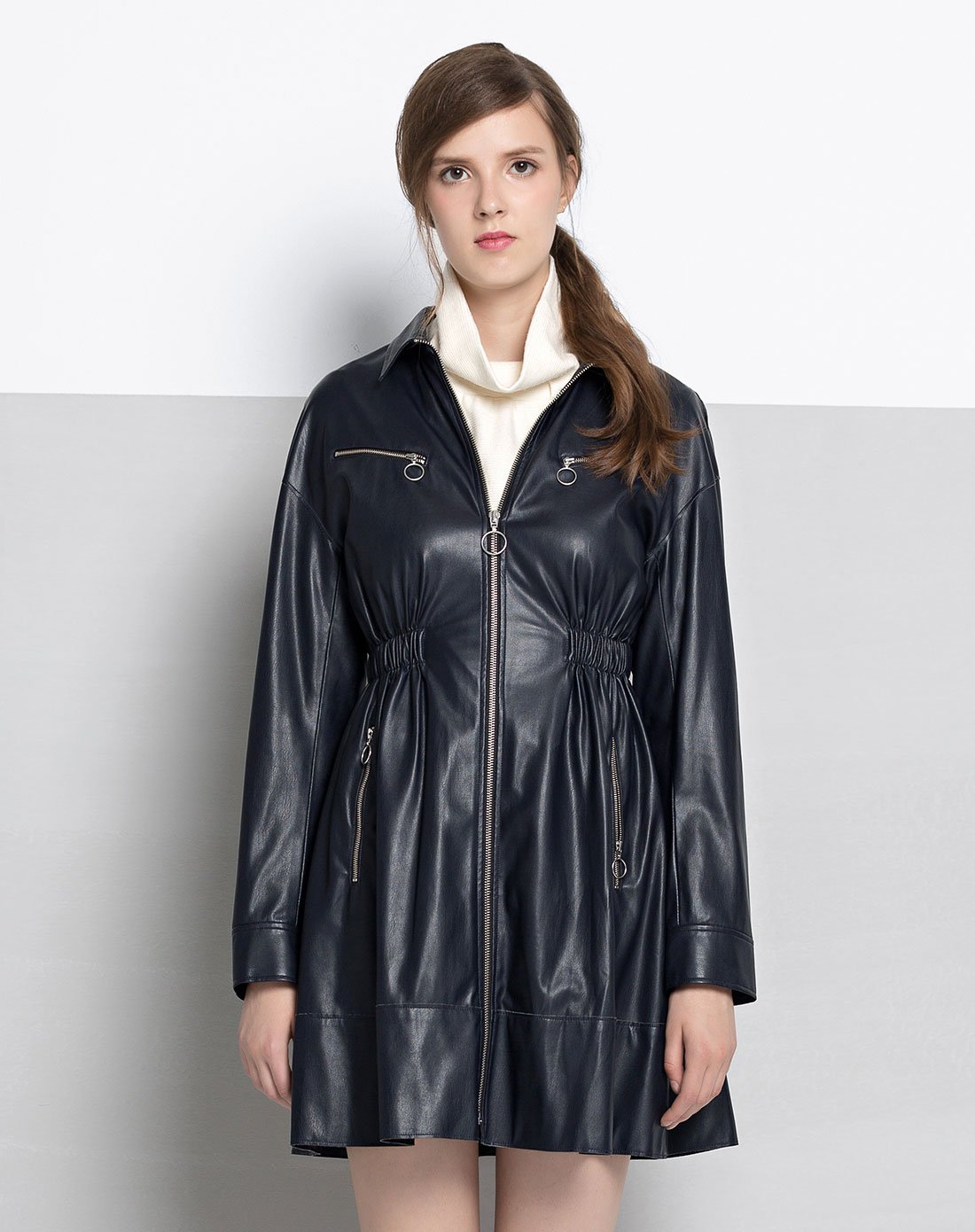 su玛丝菲尔素品牌女装冬季上新款收腰式复古伞摆连衣裙