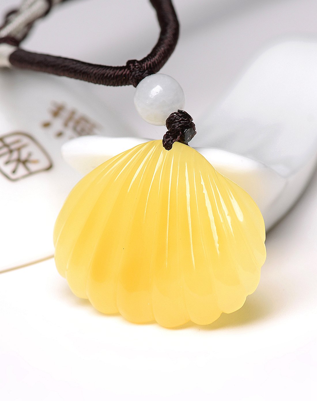 天然鸡油黄蜜蜡贝壳吊坠/琥珀挂件/琥珀吊坠