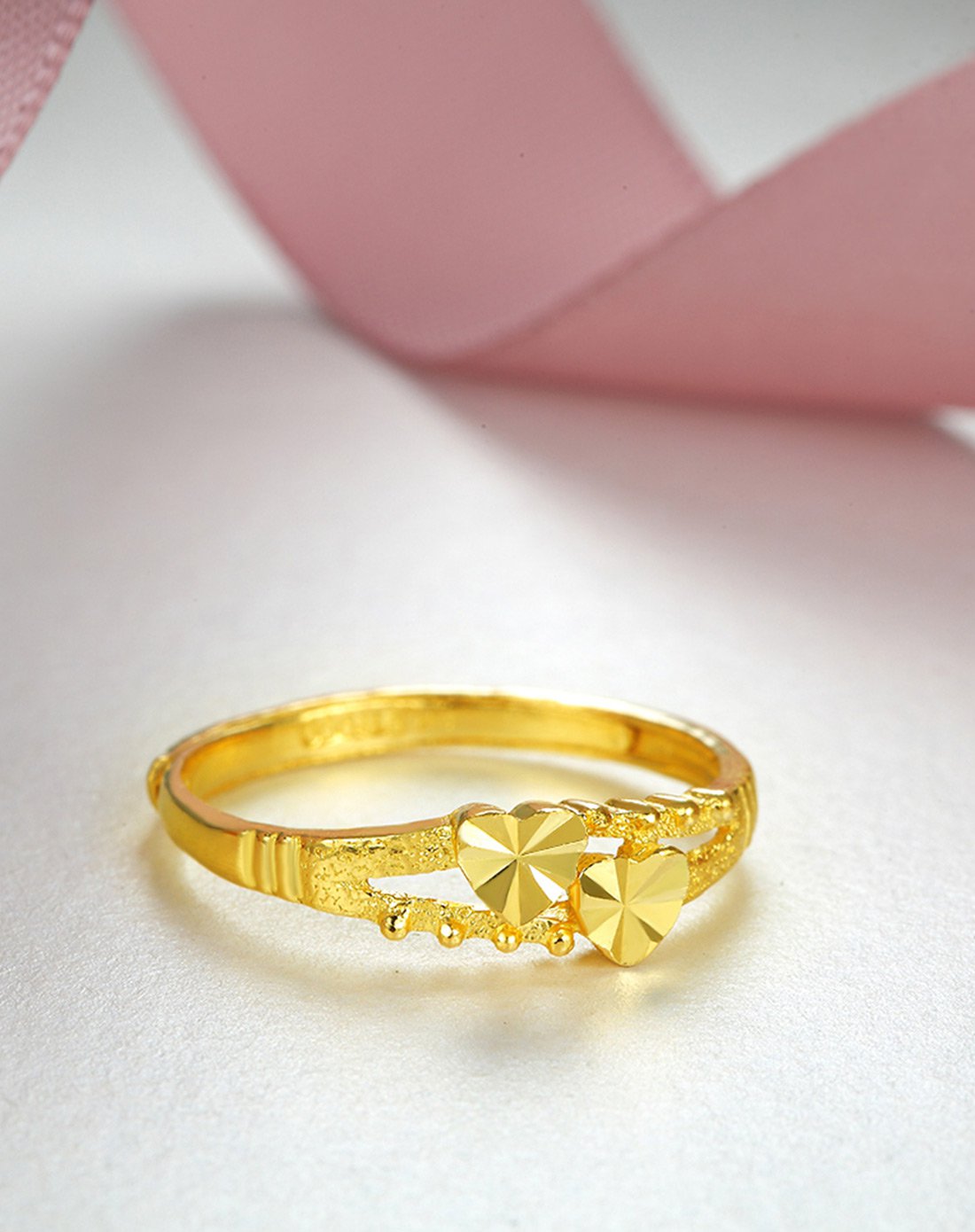 萃华 足金两心相悦足金戒指婚戒(计价)