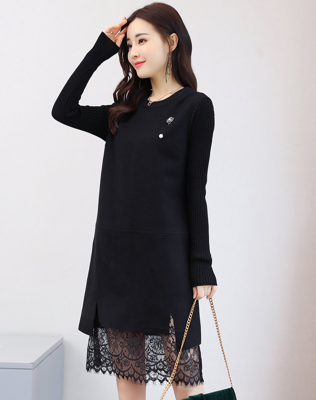 【2017冬新品】时尚蕾丝拼接毛呢修身气质中长款连衣裙