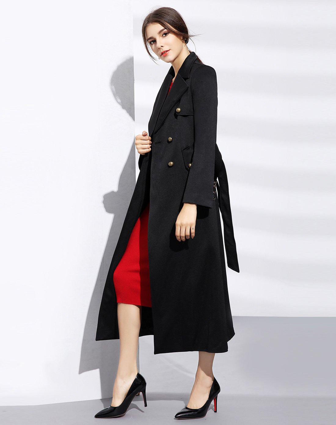 翻领简约时尚超长款大衣