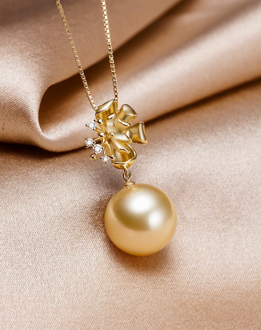 蓝色海洋 金色奢华 12-13mm 南洋金珍珠18k金钻吊坠