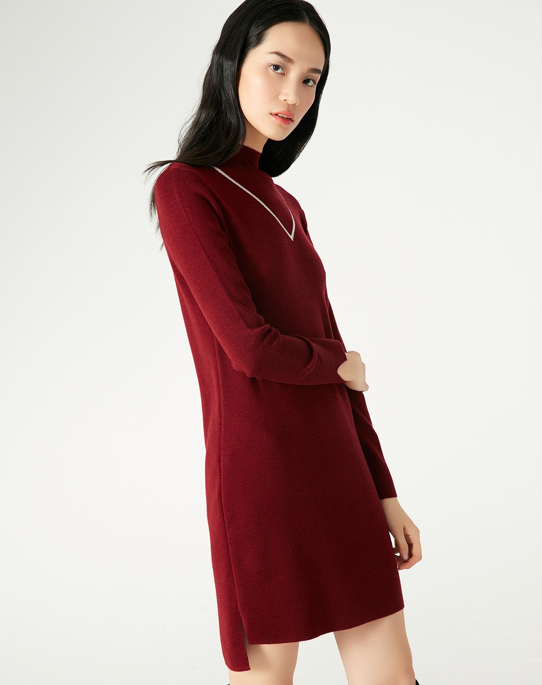 酒红色 撞色v领简洁修身长款毛衫连衣裙