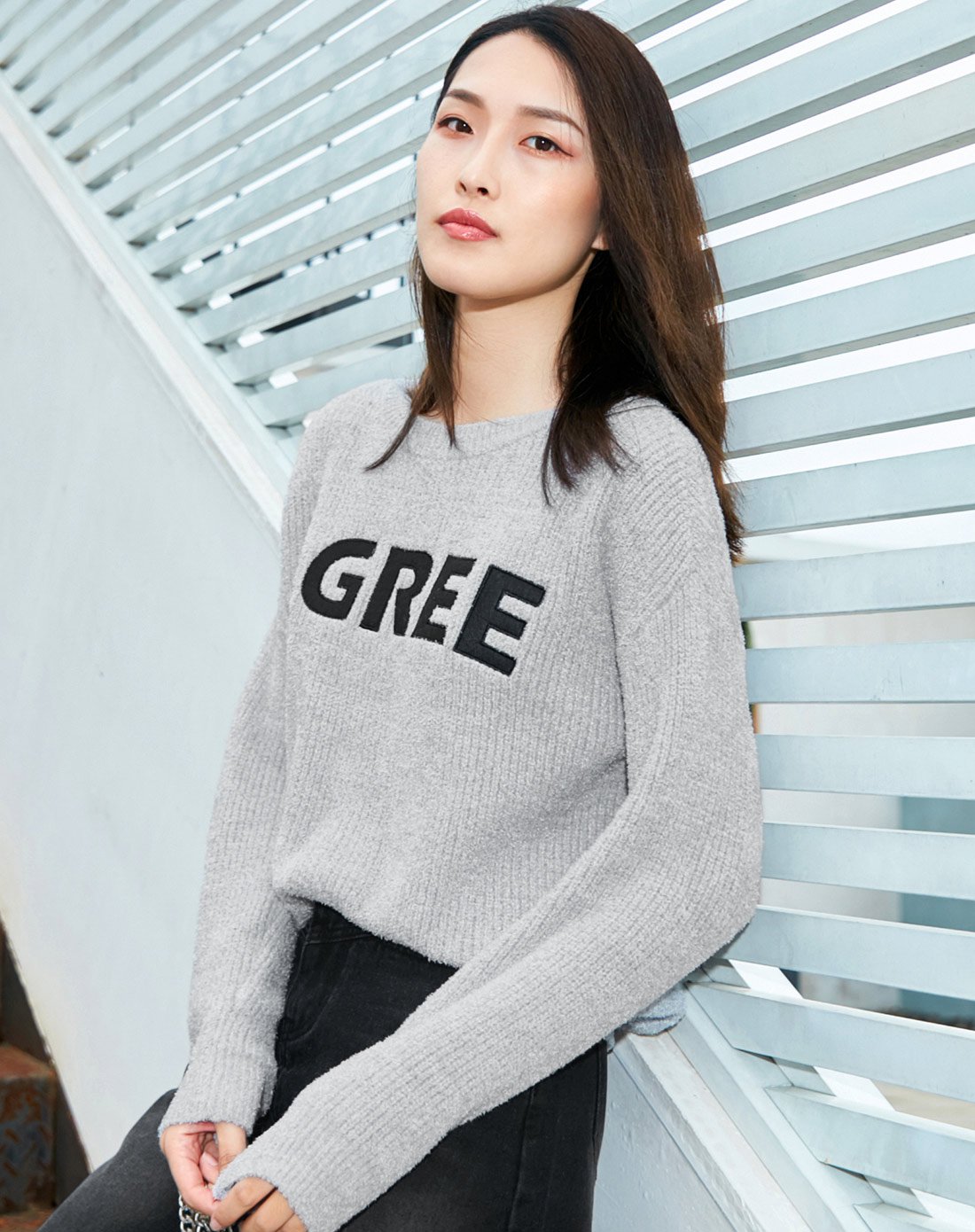 新款 字母落肩长袖圆领套头针织衫 女款毛衣