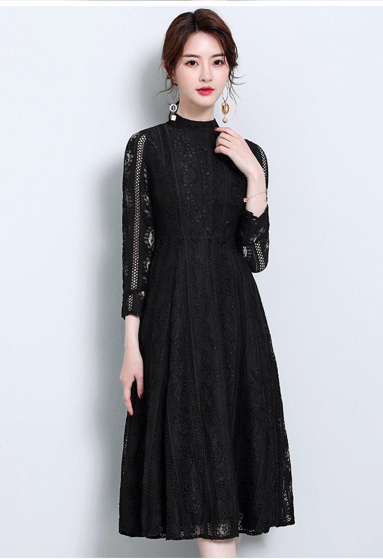 黑色蕾丝镂空时尚连衣裙