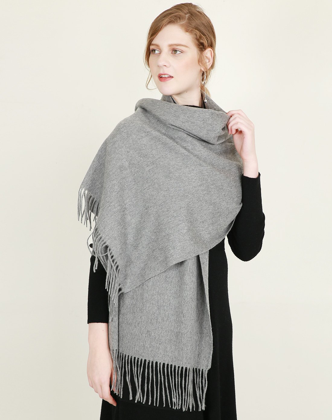 兆君男女通用羊毛防风围巾超大素色保暖披肩