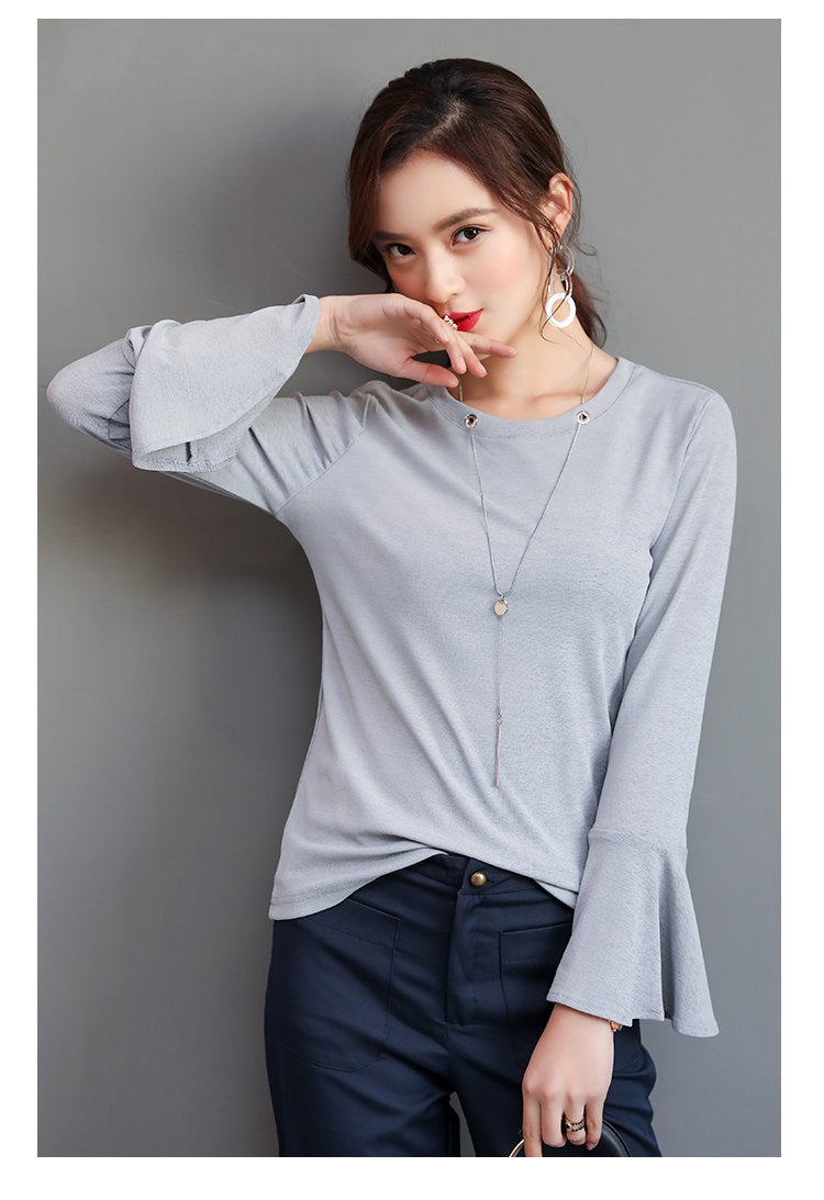 百搭喇叭袖时尚上衣