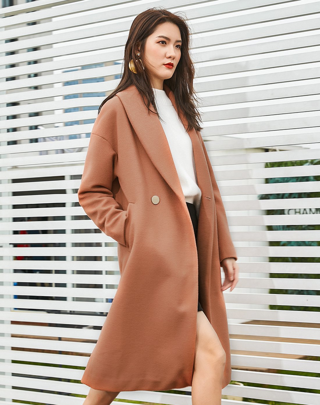 米莱达 2017冬装新款女装 复古青果领落肩袖双排扣时尚呢大衣