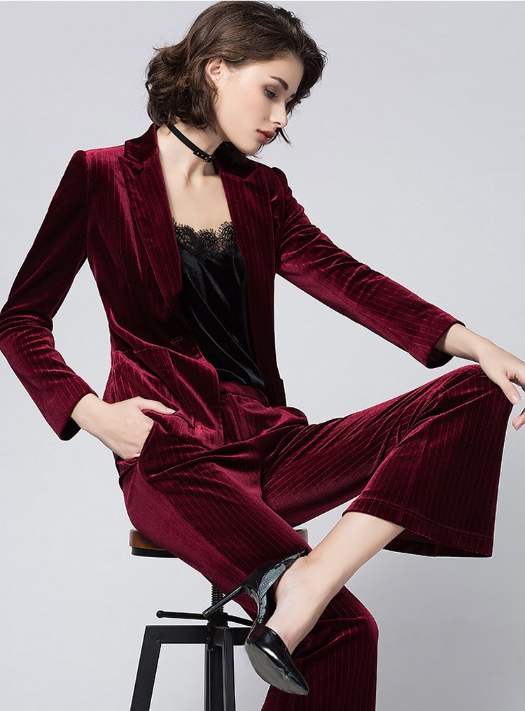 迪图修身简约丝绒小西装短款外套女