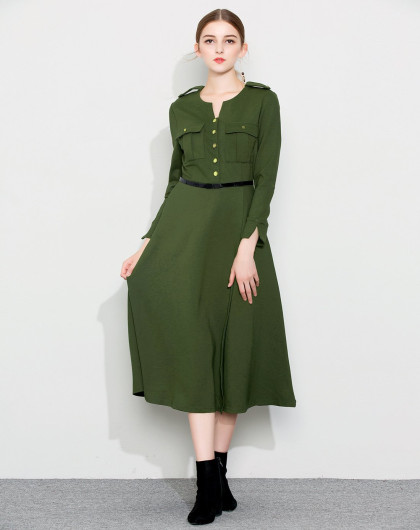 军绿色单排扣长袖v领简章设计纯色长款军旅风气质连衣裙