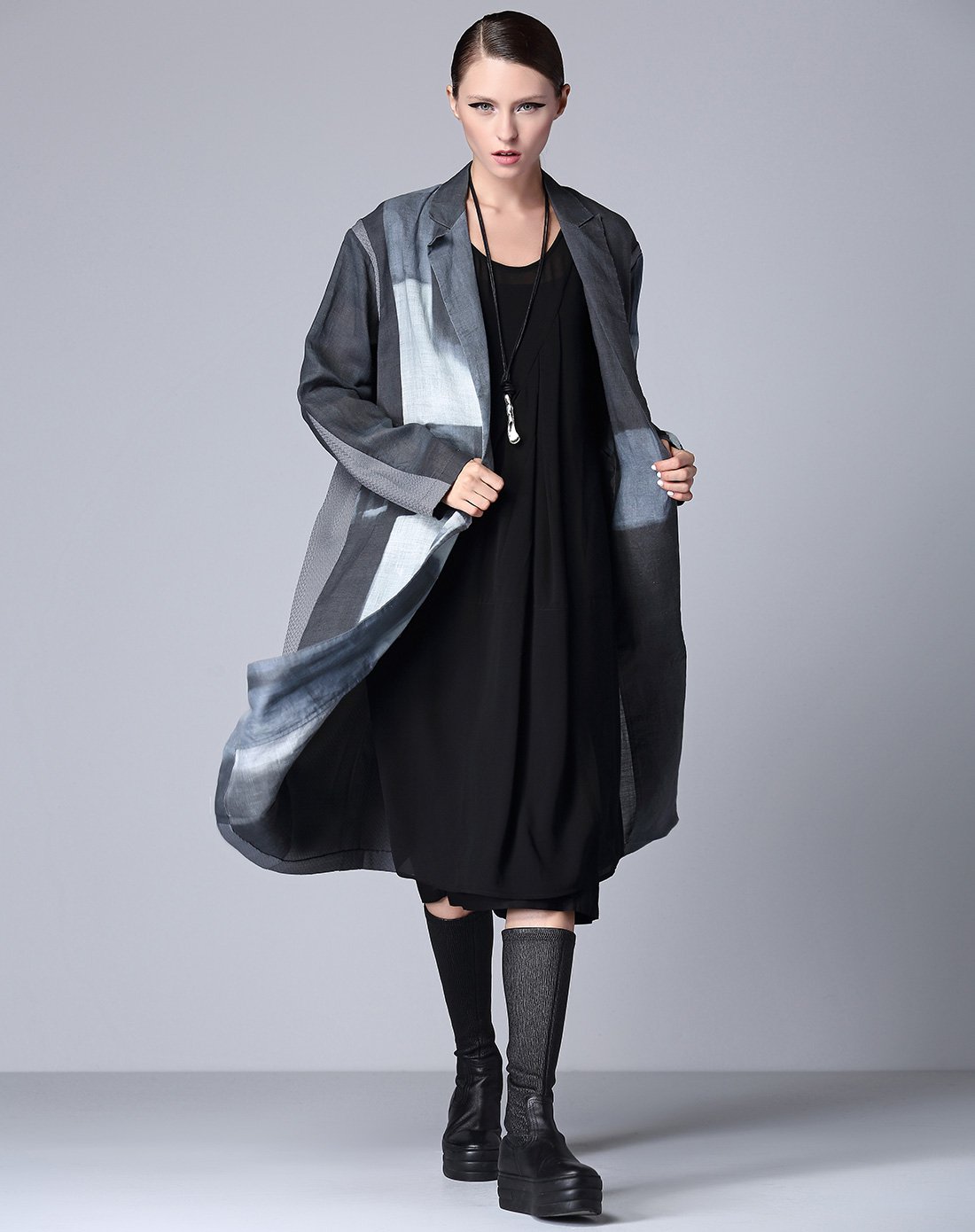 欧宝女装原创设计师潮牌个性拼接长款外套女款气质翻领西装外套