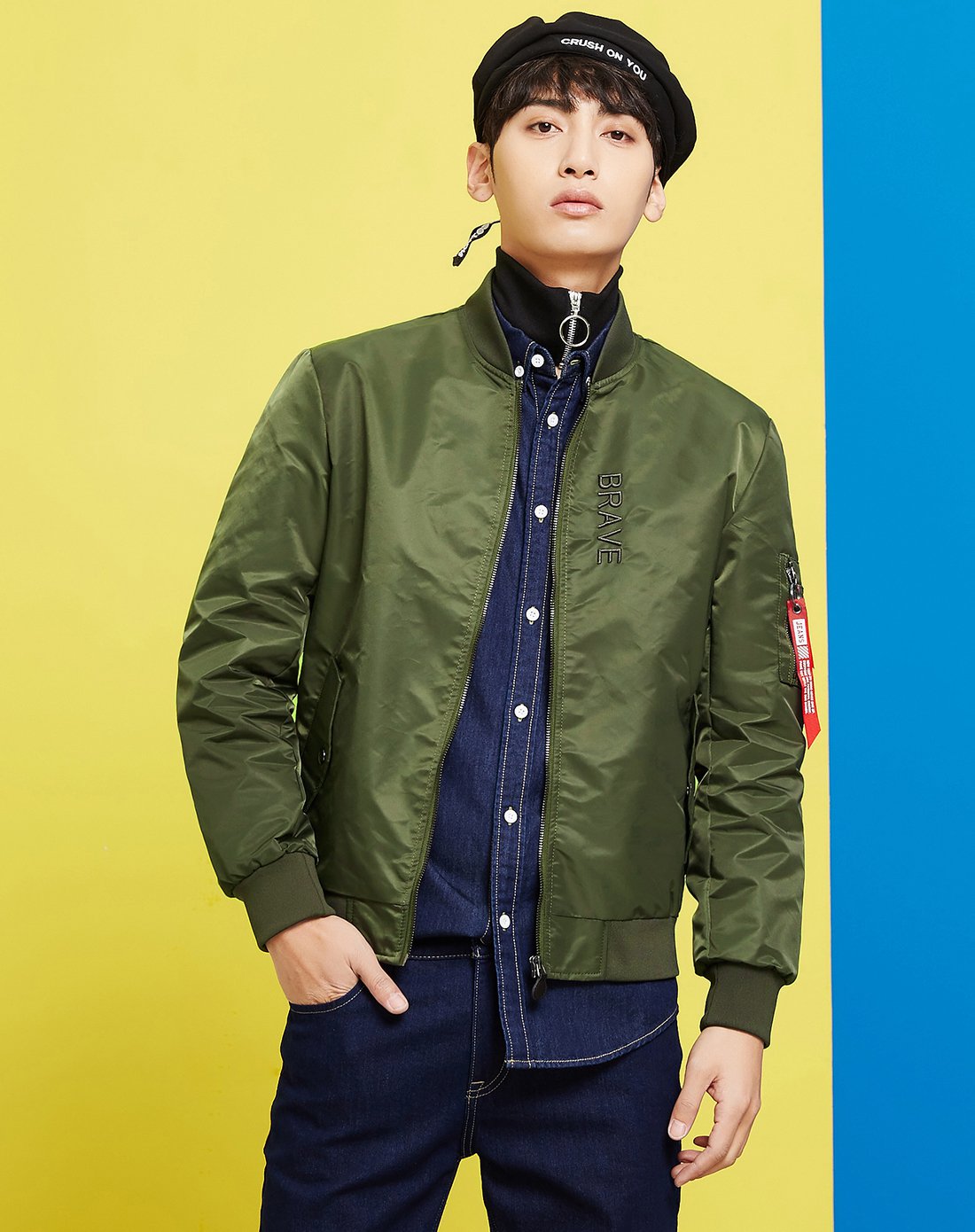 美特斯邦威2018春新款精致字母绣花潮流时尚休闲飞行员外套男士夹克