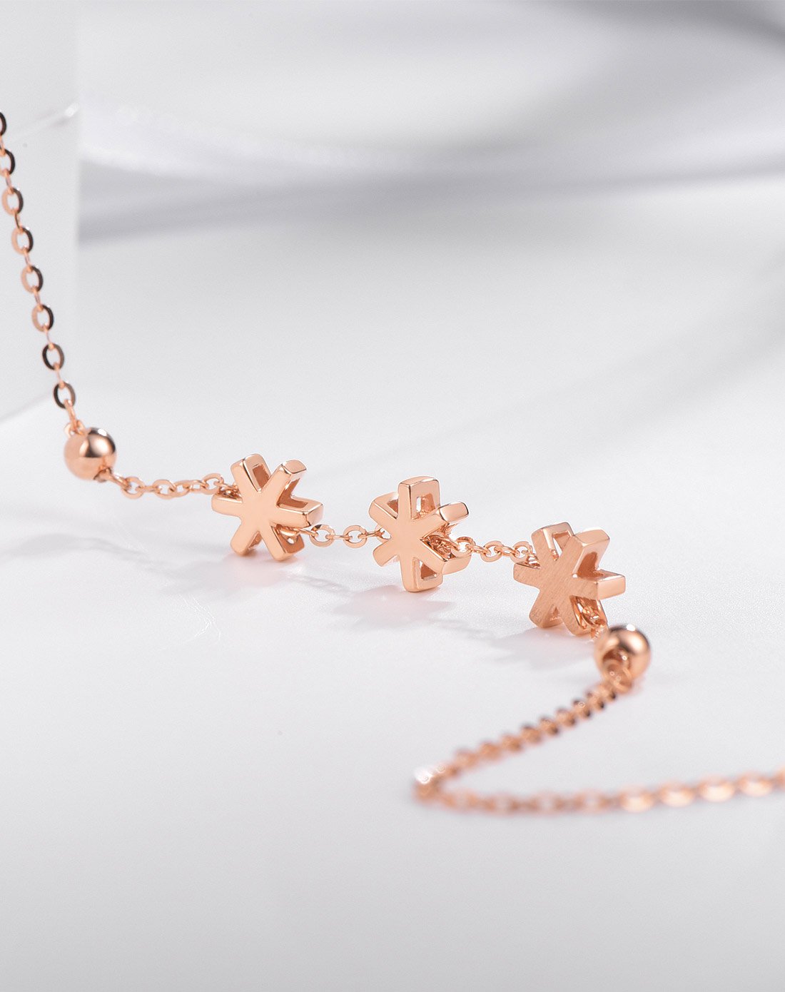 明牌珠宝专场【2018新品】明牌 18k金手链 雪花简约时尚手链 定价csk