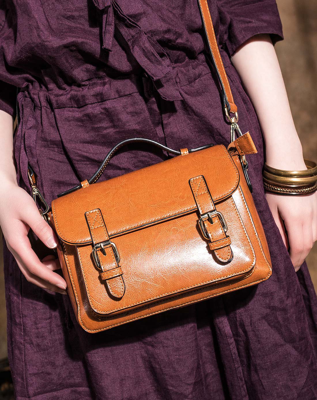 吐火罗2018新品文艺纯色复古百搭牛皮单肩斜挎包