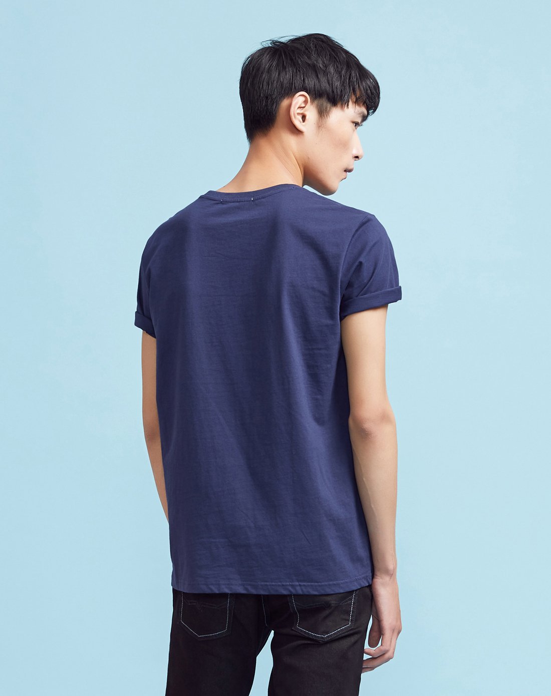 美特斯邦威常年款净色圆领男士t桖短袖