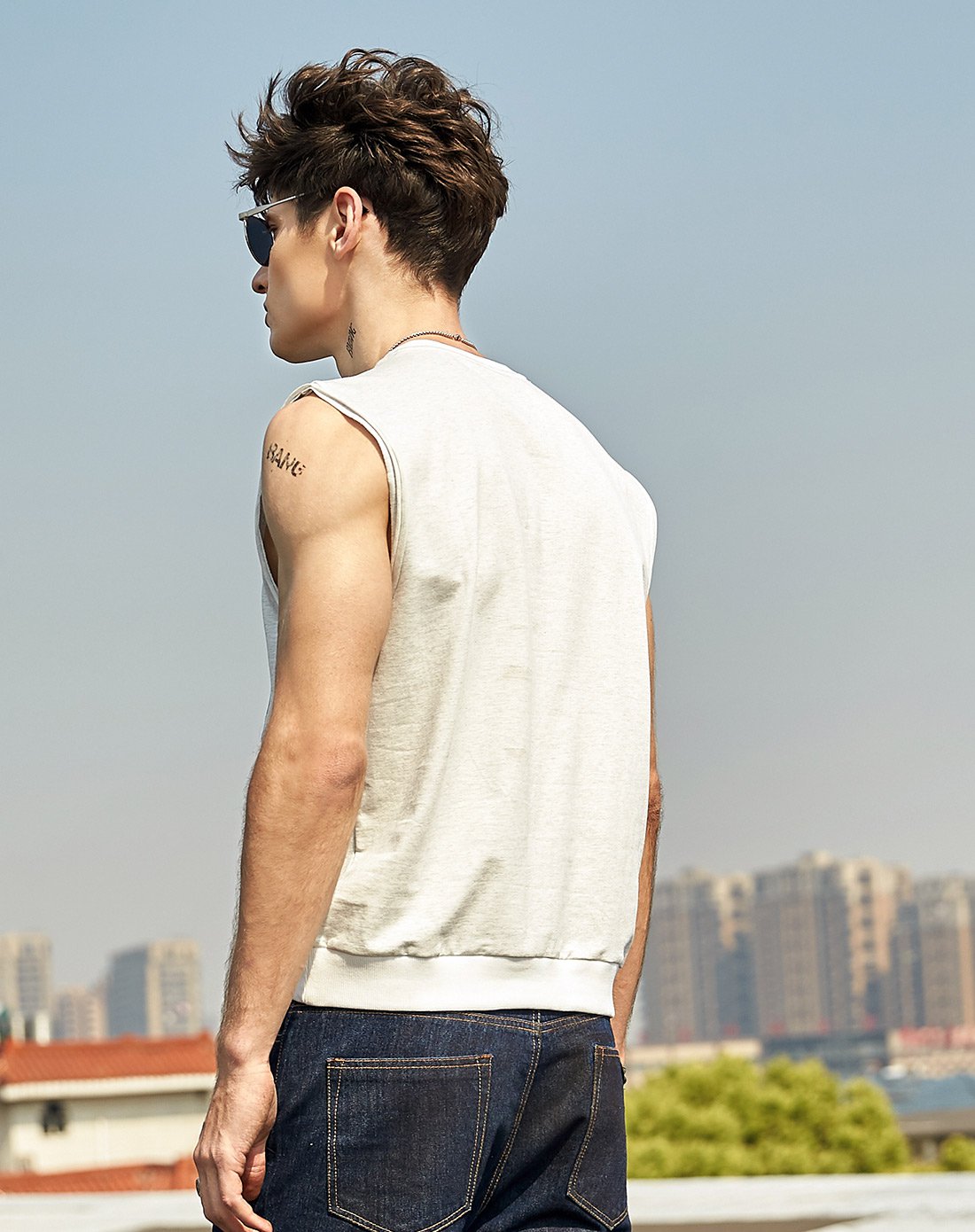 潮流卡通印花修身运动修身男士无袖t恤