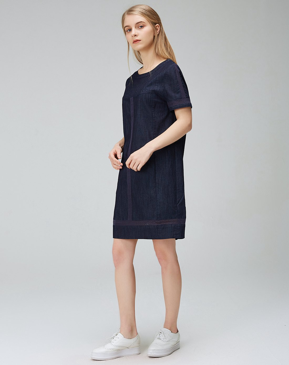 蕾朵liedow女装特卖旗舰店liedow/蕾朵时尚复古中长款连衣裙2018新款