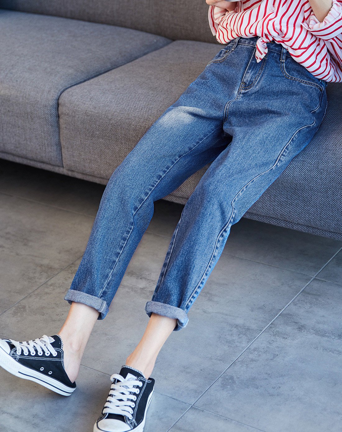 新品宽松休闲纯色显瘦直筒哈伦九分女牛仔裤